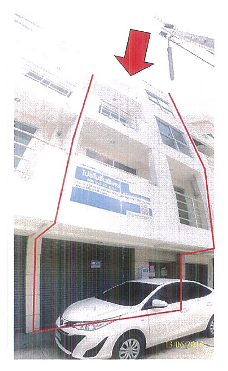 Land with buildings in Nakhon Sawan _photo
