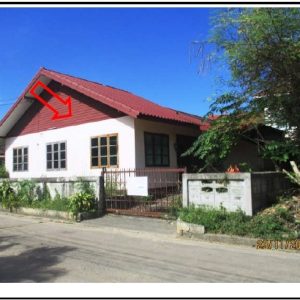 Land with buildings in Kalasin