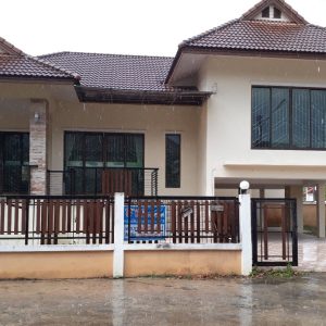 Land with buildings in Surat Thani