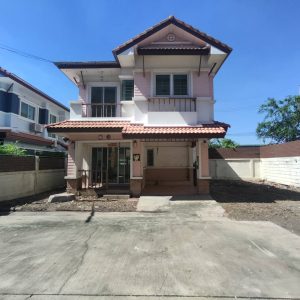 Land with buildings in Samut Sakhon