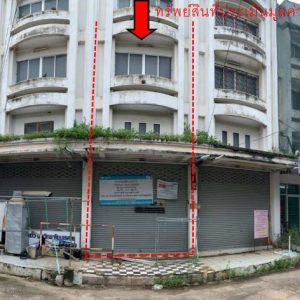 Land with buildings in Phitsanulok