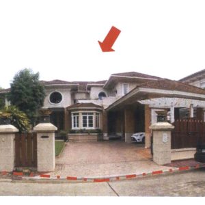 Land with buildings in Bangkok