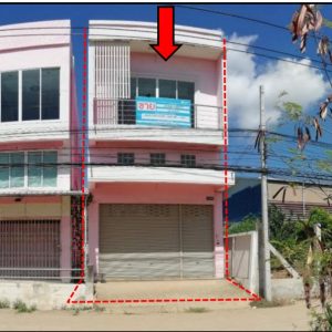 Land with buildings in Nakhon Sawan