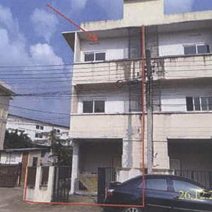 Land with buildings in Bangkok
