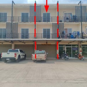 Land with buildings in Saraburi