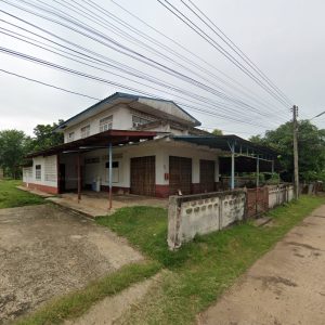 Land with buildings in Surin