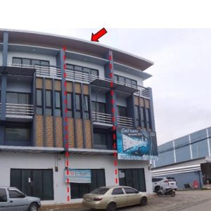 Land with buildings in Nakhon Ratchasima