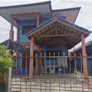 Land with buildings in Kamphaeng Phet