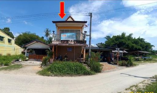 Land with buildings in Nakhon Si Thammarat _photo
