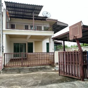 Land with buildings in Surat Thani