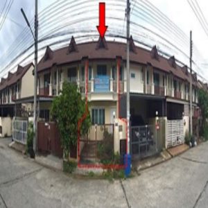 Land with buildings in Bangkok