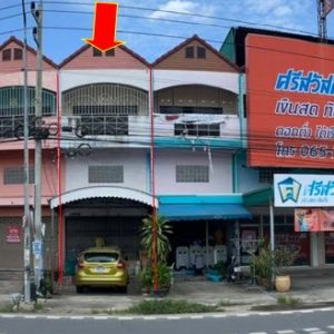 Land with buildings in Chonburi