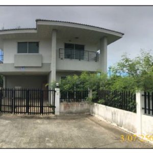 Land with buildings in Samut Prakan