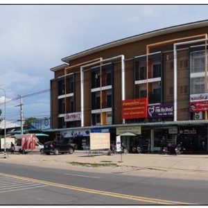 Land with buildings in Nakhon Sawan