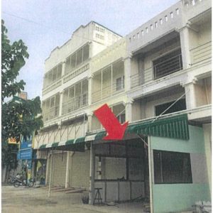 Land with buildings in Uthai Thani
