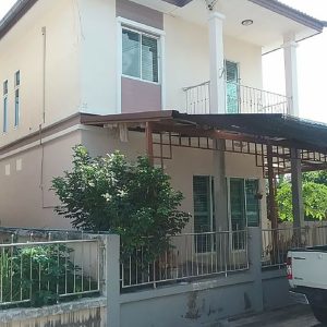 Land with buildings in Bangkok