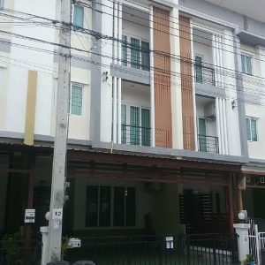 Land with buildings in Bangkok