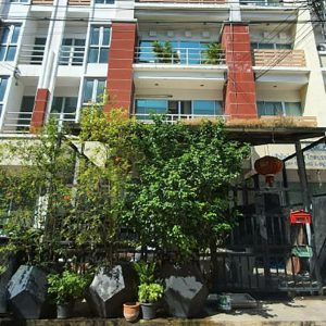 Land with buildings in Bangkok