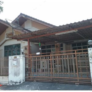 Land with buildings in Chonburi