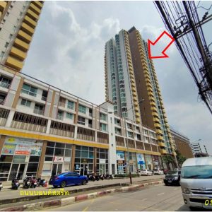 Condominium in Nonthaburi