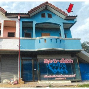 Land with buildings in Surin