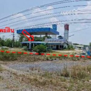 Land with buildings in Nong Bua Lamphu