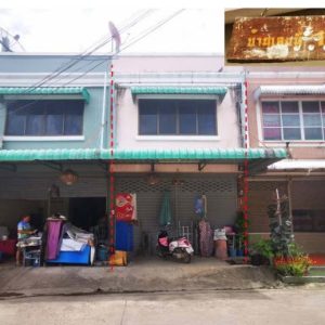 Land with buildings in Kamphaeng Phet