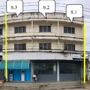 Land with buildings in dry