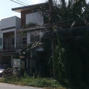 Land with buildings in Nakhon Si Thammarat