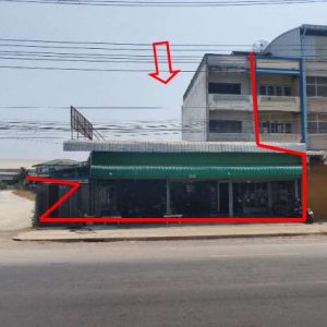 Land with buildings in Ratchaburi