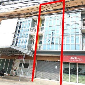 Land with buildings in Nakhon Ratchasima