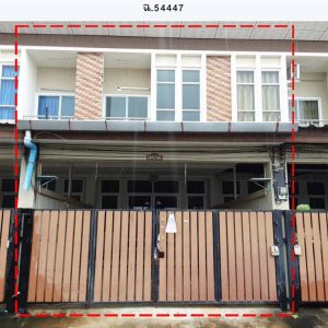 Land with buildings in dry