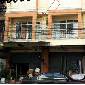 Land with buildings in Surat Thani