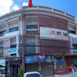 Land with buildings in Surat Thani