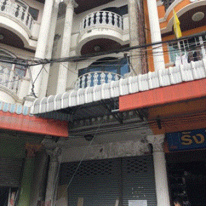 Commercial building