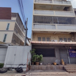 Commercial building