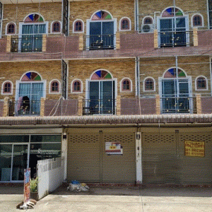 Commercial building