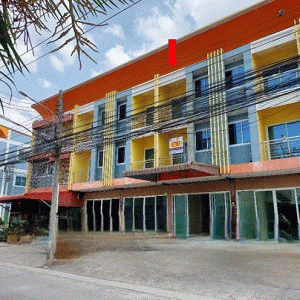 Commercial building