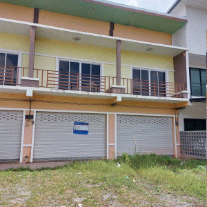 Commercial building