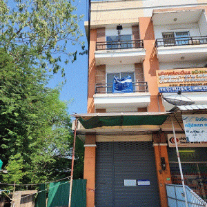 Commercial building
