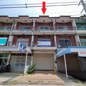 Commercial building