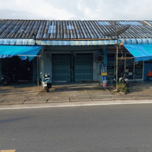 Commercial building