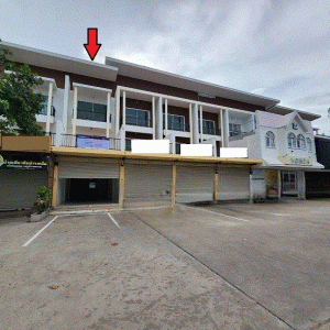 Commercial building