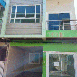 Commercial building