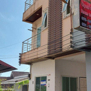 Commercial building