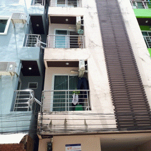 Commercial building