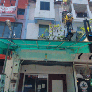 Commercial building