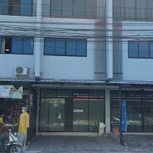Commercial building