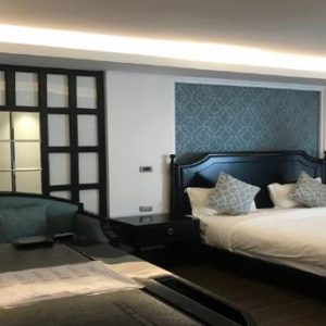 05 Condominium