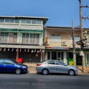 04 Commercial Building